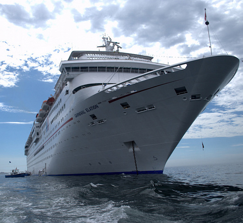 Круизный лайнер Carnival Elation